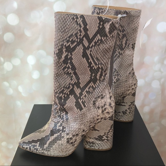 ❌SOLD❌ YEEZY Python Snakeskin Leather boots 36 - Picture 4 of 7